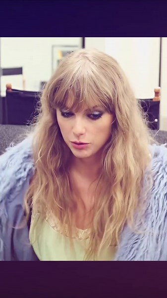 hiện tại khối tài sản của TAYLOR SWIFT đã đạt 2 tỷ đô và cô chính là nữ nhạc sĩ giàu nhất thế giới hiện nay. MẸ EM BẢ GIÀU QUÁ XÁ LUÔN HUHU 😭🫶🏻 #taylorswift