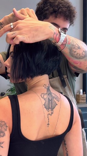 Short Bob Haircut: Tips and Techniques for Perfect Cuts