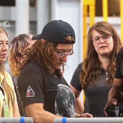 NASA's Christina Koch: Artemis 2 & Fan Art