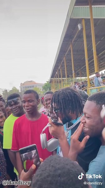 Freestyle for toy in at Yabatech😂😂😂