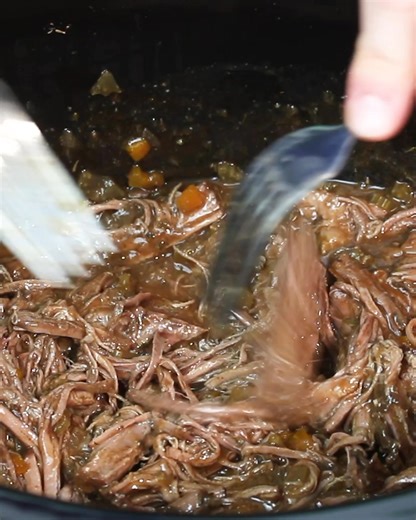 11K views · 36 reactions | This slow cooker pulled beef is the ultimate hands-off, flavour-packed meal. Juicy beef brisket is slow-cooked to perfection in a rich red wine and herb-infused sauce, then shredded for the most melt-in-your-mouth goodness. !  Get the full recipe and macros here: https://www.foodforfitness.co.uk/recipes/slow-cooker-pulled-beef/ | Scott Baptie | Facebook