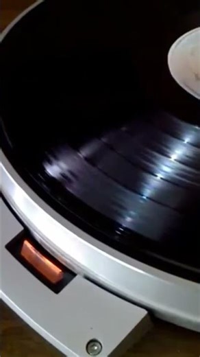 Are They Identical — Pioneer XL-A700 and PL-570