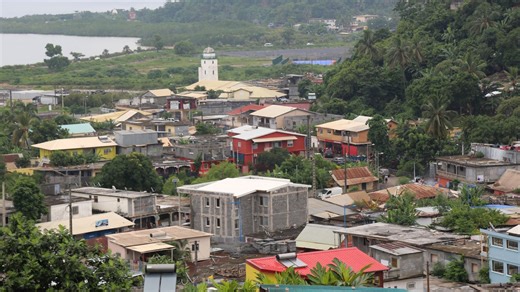 Entre Mayotte et les Comores, une histoire tourmentée et mouvementée