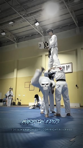 Blinding Teakwondo Wooden board breaking 🥶 #taekwondo #edit #martialarts