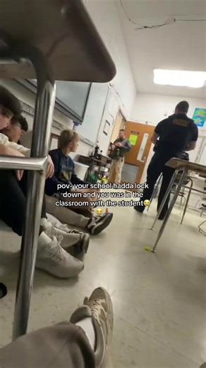 😭, stay safe out there🙏🏾. #fyp #viral #blowup #school #lockdown | school lockdowns