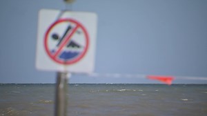 20-year-old woman drowned along Galveston beach, beach patrol says
