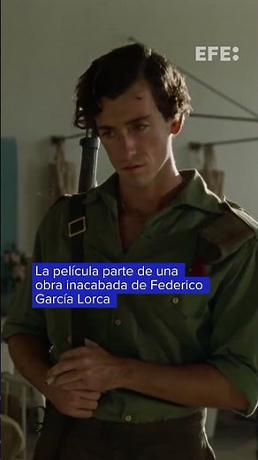 Standing ovation for Los Javis' 'La bola negra' at Cannes