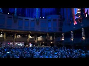 James - B-roll: live look around right before they came on stage - Brooklyn Paramount - 2024.10.08