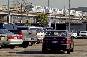 BART looks into raising parking fees