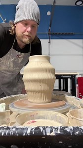 28K views · 1.6K reactions | Creating a couple large, rustic-looking pots on the pottery wheel for an upcoming raku firing #pottery #potterywheel #potteryvids #potteryprocess | The Clay Hole - Pottery & Art Community by Dan Pearce | Facebook