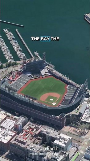 Oracle Park: Where Baseball Meets the Sea 🌊⚾ San Francisco’s Iconic Stadium