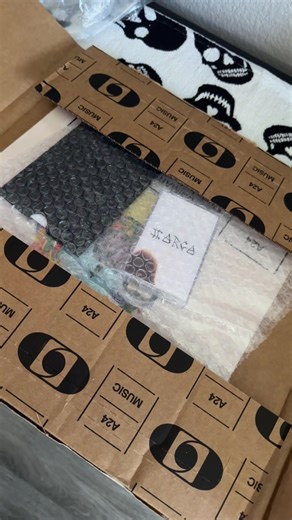 Discover the Beautiful Midsommar Vinyl Collection