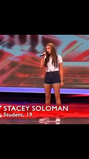 Stacey Solomon's voice makes Simon MELT! | Audition | The full video is in the comments 👇🏻 | Puppies