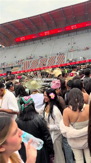 @Bad Bunny #badbunnypr #cdmx #concierto #fyp #dtmf