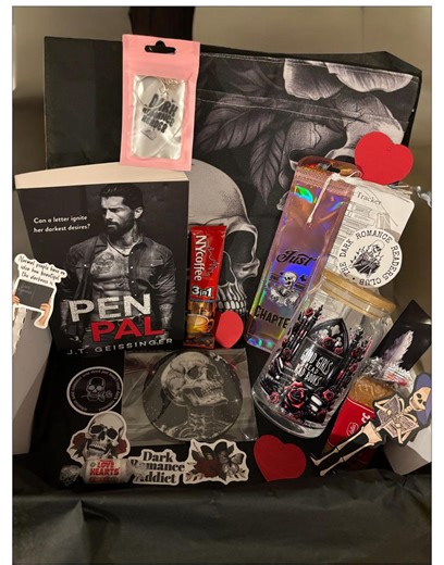 Blind Date With A Book Box Gift Set Book Sleeve, Iced Glass & More - Dark Romance - Etsy