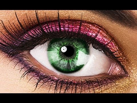 Photoshop tutorial: How to change eye color