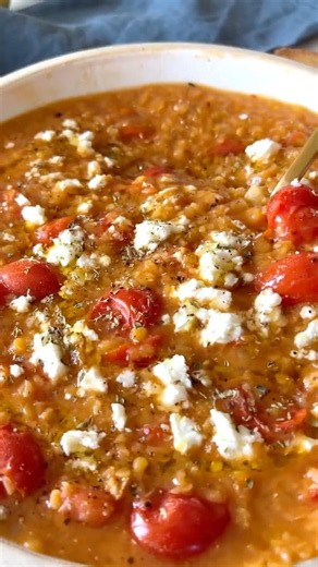 Tomato Lentil Soup (High Fiber, One-Pot)