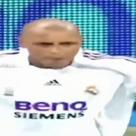 Roberto Carlos: Iconic Goals and Legacy at Real Madrid