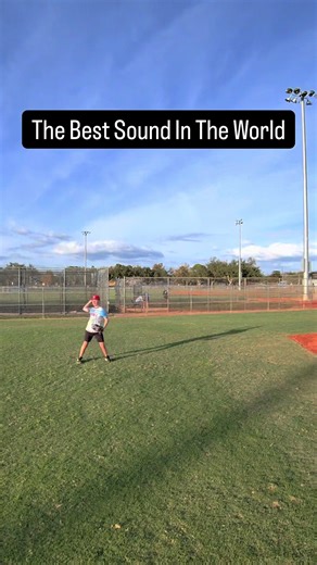 The best sound in the world⚾️ #baseball