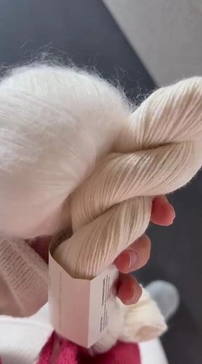Liv shawl knitting kit