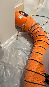 Setting up a dedicated cut area and extractor fan helps keep the dust under control and out of the home. We’ll also be spraying the cabinetry onsite using an industrial catalyzed lacquer, so maintaining negative pressure in the workspace is key — keeping those strong fumes contained and the rest of the house fresh. 👷‍♂️🏠 #woodwork #cabinetry #lacquer #sprayfinish #workshopsetup #carpentry #custombuild #onsitefinishing #workshoplife #shakercabinets #joinery #cabinetry #oak #workshoplife #makita