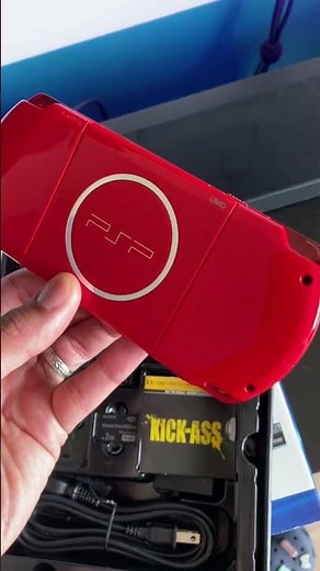 Limited Edition PSP unboxing Black and Red God of War