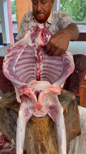 Mutton cutting skills #meatcuttingtechniques #meatslicing #meatmarket