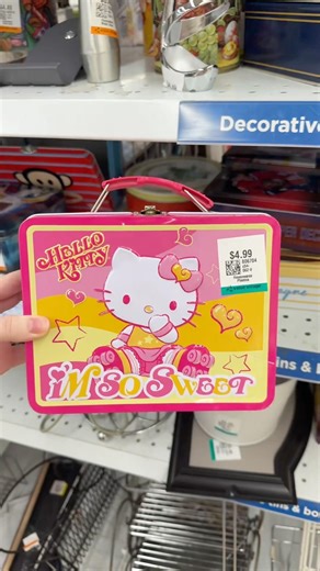 Thrifting For 90s Toy Treasures!