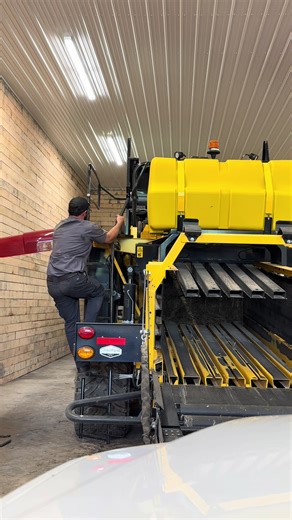 Ain’t no rest for the wicked, money don’t grow on tree’s. #ScottysDieselAndAG #servicetruck #CNH #dieselmechanic #johndeere