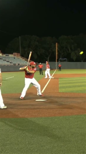 Resmondo's Power is Hard To Beat!! #MajorSlowpitch