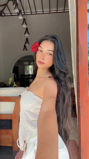 Maleesha Parindi dances to trending song