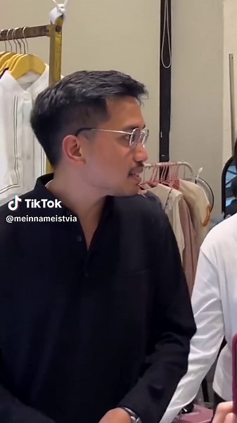 Kalo udah ketemu mas mas jawa berkacamata sprti ini auto mood naikkkk 10000000%😌🫠🫠🫠❤️❤️ | cr: ____mekarberseri #gustibhre #bhresudjiwo #kgpaamangkunegarax #mangkunegaran #masmasjawa