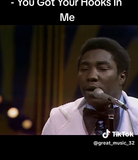 The Ojays - You Got Your Hooks In Me (Live Performance)