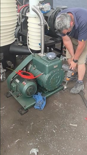 Hongfeng VAC Vacuum PVD Coating Machine Metallizing Coating System Installation Site in South Africa