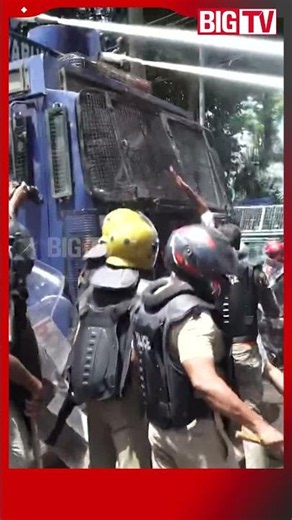 അഞ്ചാം റൗണ്ട് ജലപീരങ്കി; SFI സെക്രട്ടേറിയറ്റ് മാർച്ചില്‍ സംഘർഷം | SFI #SFI #trivandrum #Keralapolice