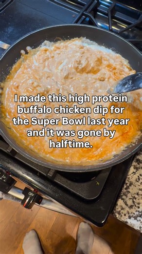 Kristen Wyatt ✨ Nutrition Coach ✨ Perimenopause Weight Loss on Instagram: "🏈 Super Bowl food… but make it high protein & zero stress This buffalo chicken dip has been on repeat in my house because: ✔️ High protein ✔️ Crowd-pleaser ✔️ Takes 5 minutes ✔️ No “diet food” vibes ✔️ Helped me lose 110+ pounds naturally And the recipe is almost embarrassing it’s so easy 👇 🔥 High-Protein Buffalo Chicken Dip * 443g canned chicken (drained) * ½ cup Frank’s RedHot * 4 Tbsp Bolthouse Farms classic ranch *