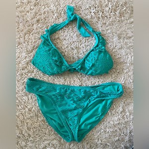 Kenneth Cole Reaction Women's Teal Lace Detailed Side Swimsuit - Size Large