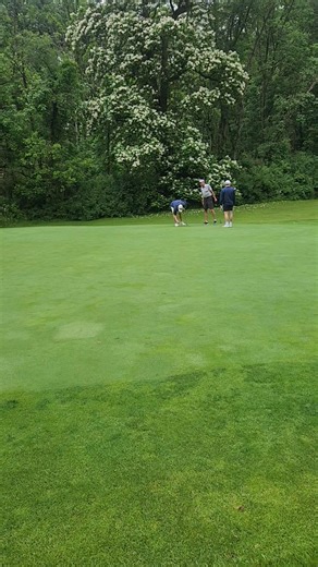 Cameron Andrew Greenlee just eagled no 6 on both his shots! | Tim Richards