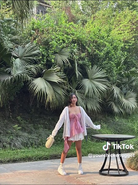 Perfect Poses for Your Photos