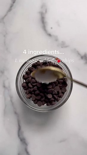 The Easiest 4-Ingredient Dark Chocolate Coconut Clusters You'll Ever Make