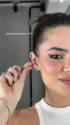 eu duvido você não se apaixonar por um desses piercings de encaixe 🥹 modernos, versáteis e muito confortáveis!!!!! na sequência, usei o piercing glint, urban e swim 🌟 Use nosso cupom ‘TIKTOK’ #fashion #acessorios #semijoias #atacado #ootd grwm piercing jewelry mixdeacessorios mixandmatch fy fyp trendy