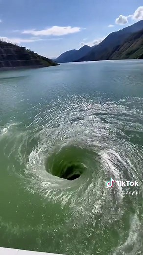 😱 #tornado #sea #water #amazing #fyp #foryou #viralvideo | whirlpool