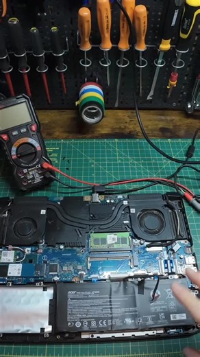 Riparazione laptop Acer Nitro #riparazioni #repair #elettronica #computer #schedamadre @thermalmasterglobal | Vito Pulpito