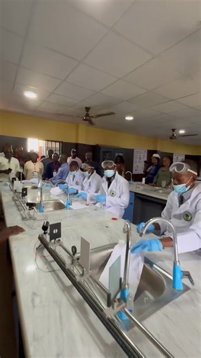 Science Laboratory at the Enugu Smart Green Schools. It’s free! No tuition fee; no booklet fee! No uniform fee. Everything is free yet world-class. #enugu #nigeria #hilights #Smart #innovation #videos | Prince Ejeh Josh