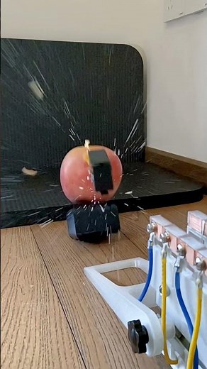 Electromagnetic catapult. #Railgun #Electromagneticcatapult #scientific #experiment