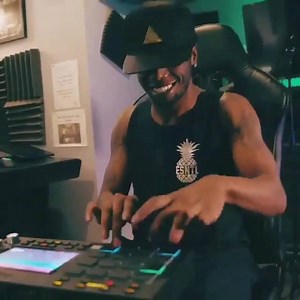 338K views · 6.3K reactions | BeatsbyJblack showing off his skills with MPC Live! | Akai Professional | Facebook