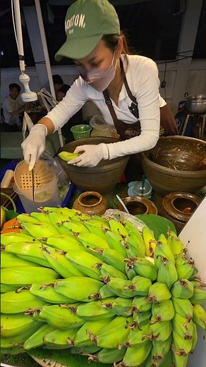 Just found out they use 'Tani' bananas (a type of banana)!! Spicy banana salad with crab, incredi...