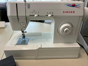 SINGER 2517C Sewing Machine - Zigzag Free Arm With Extra Accessories, Tested- Heavy Duty Machine 17 Stitch Functions! Great for Beginners! - Etsy