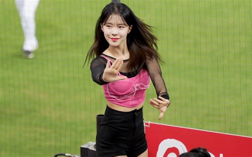 (Lee DaHye 李多慧)｜中場表演｜Cheerleader fancam Rakuten Girls