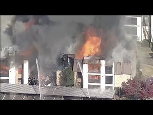 Fire tears through Texas apartment block